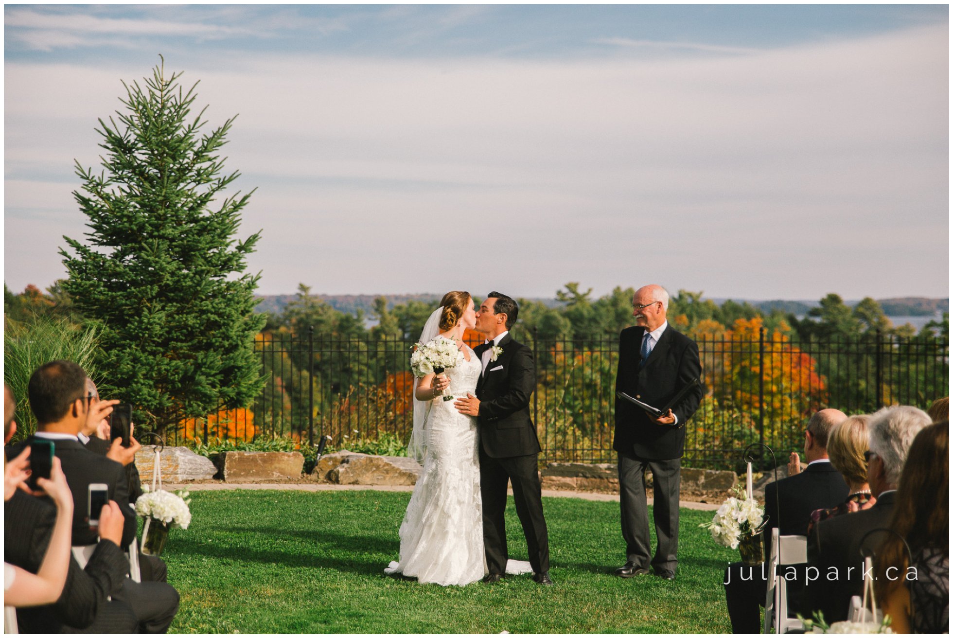 Outdoor ceremony venue in Muskoka 